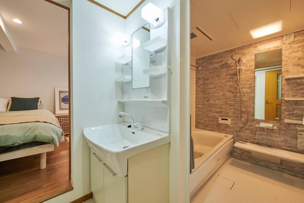 Ferienwohnung 上落合ハウス Kamiochiai House Präfektur Tokio Exterior foto